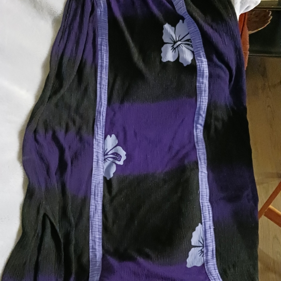 Simple People 2 piece women's skirt/top set, purple/dk purple/ black - Picture 8 of 12
